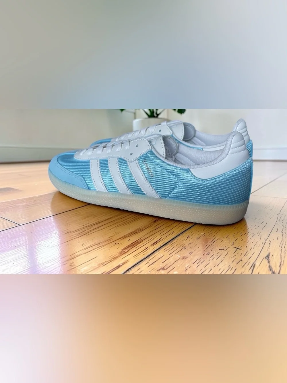 adidas OG Samba NEW Icey Blue /Chalk White Size 8 Men/ 9 Women